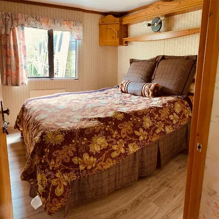 Pensión Dolina Smoków Na Półwyspie